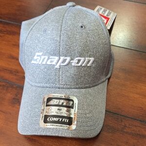 Snap On Black and Gray Comfy Fit Embroidered Cap